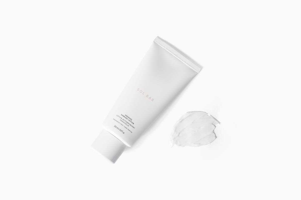 Top 5 Best Self Tanners 2023 [Ranked & Reviewed]